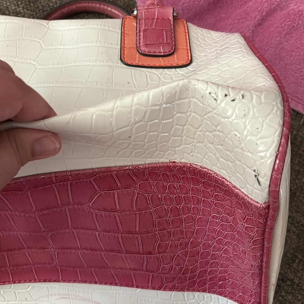 Guess purse white/ pink - Picture 11 of 11